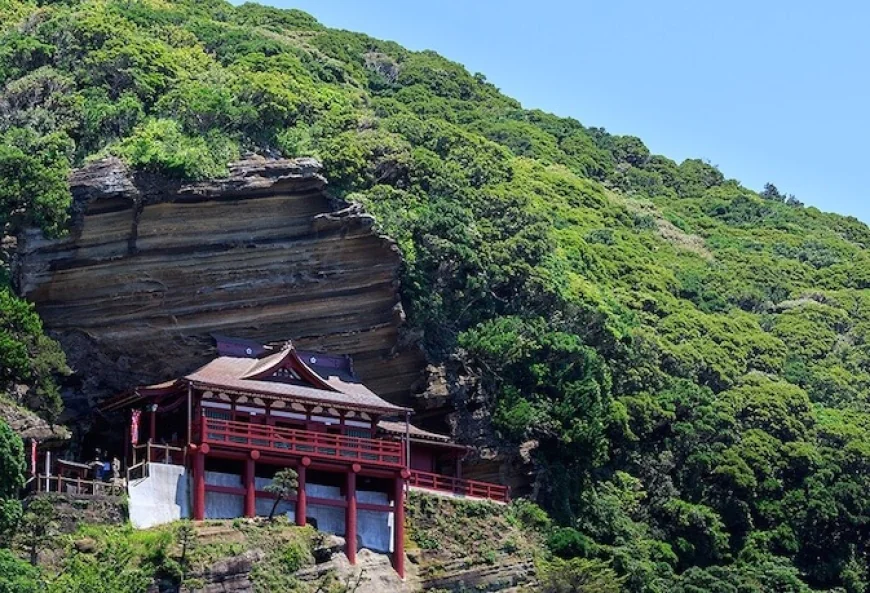 南房総の絶景と建築をめぐる旅：心に残る写真スポットを訪ねて